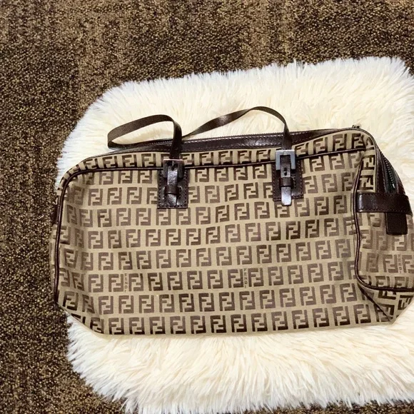 FENDI bag - Picture 4 of 16